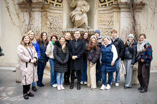 Gratulationen Nikolausstiftung / Erzdiözese Wien/Schönlaub