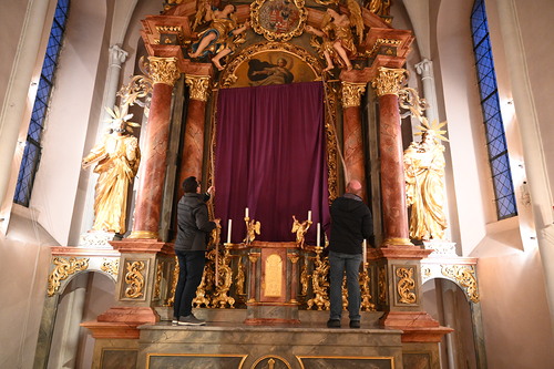 Fastentuch in Gnadendorf / https://medien.markus-goestl.at Fastentuch in Gnadendorf