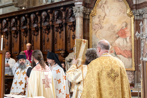 Priesterweihe Byzantinischer Ritus im Stephansdom / Erzdiözese Wien/ Schönlaub